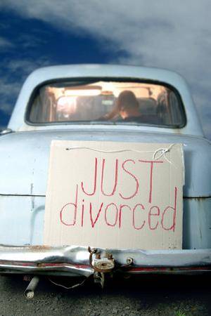 15000 divorce cases registered in Karachi courts annually
