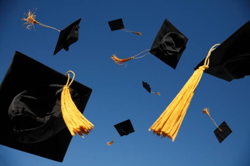 AIOU extends admissions deadline for middle-east Pakistanis