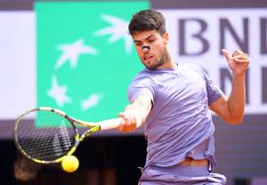 Alcaraz, Gauff march into Italian Open semis