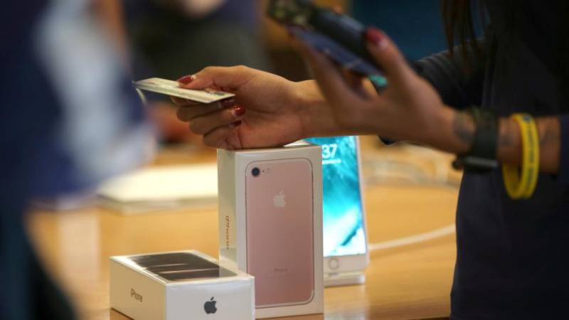 Iphone X demand will be substantial, but not exceptional: survey