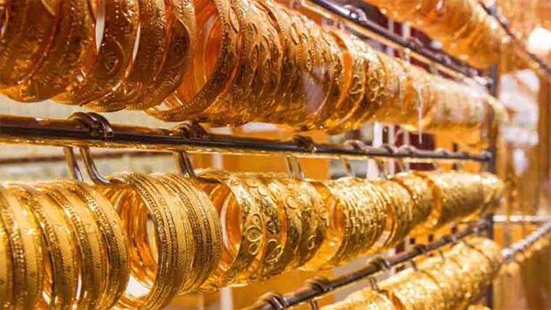 Gold hits historic high as global surge pushes local prices to record levels