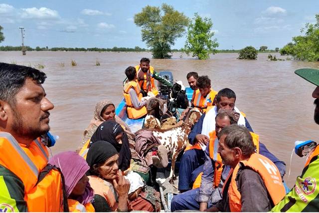 Heavy rains, swollen rivers trigger fresh flooding