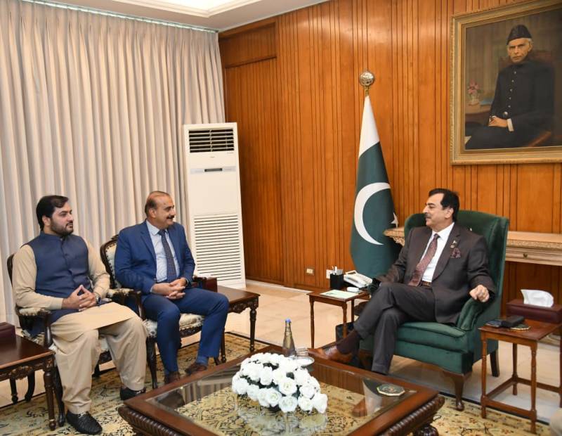 Zamurd Khan, Hilal-e-Imtiaz, meets Acting President Syed Yousaf Raza Gillani