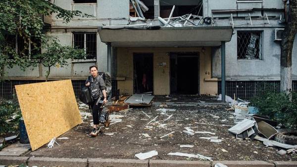 Russia, Ukraine trade blame for deadly overnight strikes